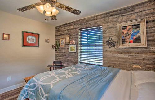 Home in Historic Waxahachie with Yard and Patio! - Foto 21