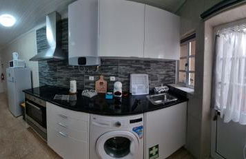 "Apartamentos do Farol" com vista para o mar - Foto 21