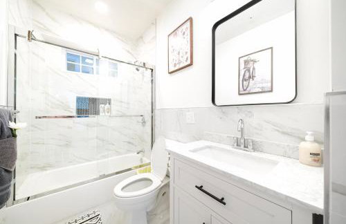 4BR Worcester Family Apt - Spacious Kitchen - Near Parks & Dining - Summer Ready 16-1 - Foto 56