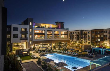 Luxury Condos at Anton Menlo w Pool & Amenities - Photo 1