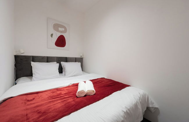 Stylish 3-bedroom apartment with balcony - Foto 2