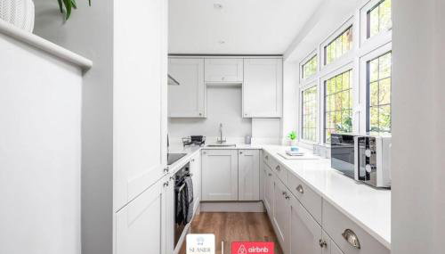 Treeside Place l Seaside Escapes Short Lets & Serviced Accommodation - Foto 4