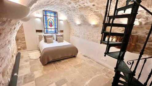 Serenity, Meditation at Notre Dame - Foto 1