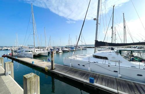 Quay & Sea View Spacious Modern Secure Parking - Photo 1