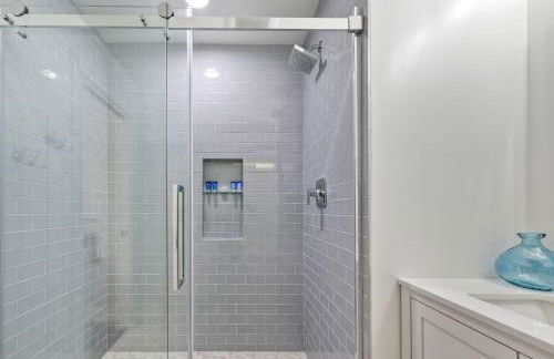 Immaculate 3 BDR in Oceanside - Private Pool & Spa - Photo 39