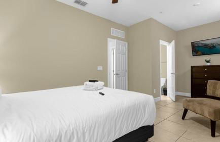 Sunny Stay in FL - 4-Bedroom Townhome by Disney! - Foto 15