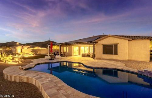 Phoenix Home with heated pool, desert views & hot tub - Foto 11