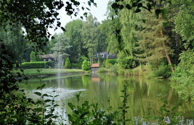 Chalet in Holiday Park With Private Terrace - Photo 20