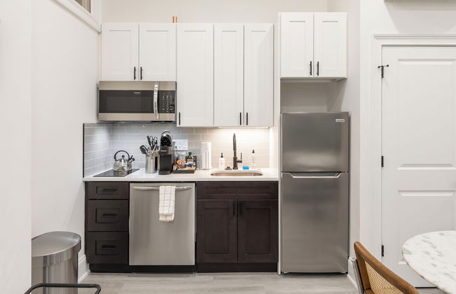 Sosuite at French Quarters - Rittenhouse Square - Photo 39