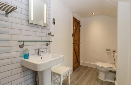 Beekeeper's Cottage - Foto 21