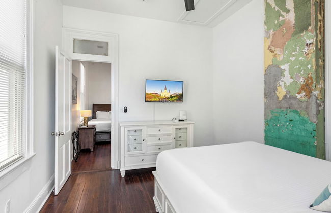 Vibrant Uptown Condos - Foto 5