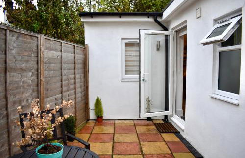 Stylish centrally-located studio with parking - Foto 11