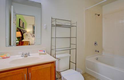 4 Bedroom SunHaven Townhouse with Pool Near Disney - Foto 23