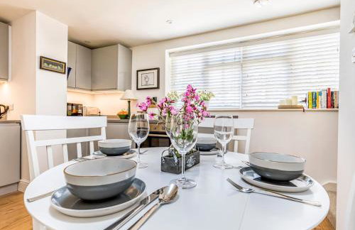 Charming Cottage with Garden - Pass the Keys - Foto 13