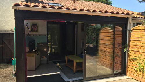 Pavillon avec piscine commune et jardin à 800m de la plage - FR-1-336-72 - Foto 3