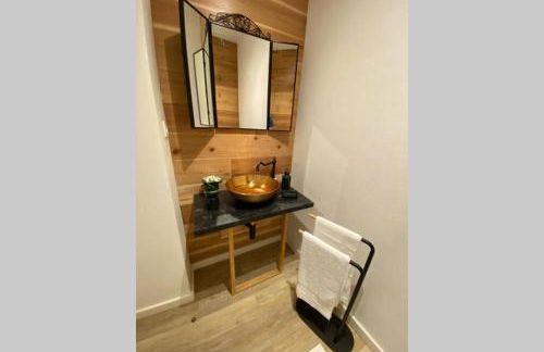 Craftsman's House - Photo 26