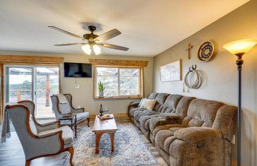 Idyllic Rye Cabin Deck with Mountain Views! - Foto 5