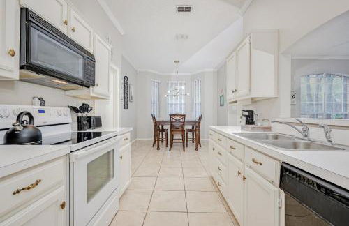 Spacious Brick House 3BR 2BA A+ - Foto 37