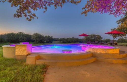 Oakridge Ranch: Pool + Hot-tub, Pickleball Court, Whiskey & Wine Room - Foto 134