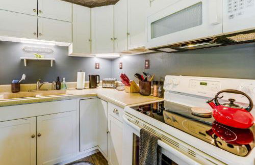 Sylva Riverfront Cabin Near WCU Pet-Friendly! - Foto 13