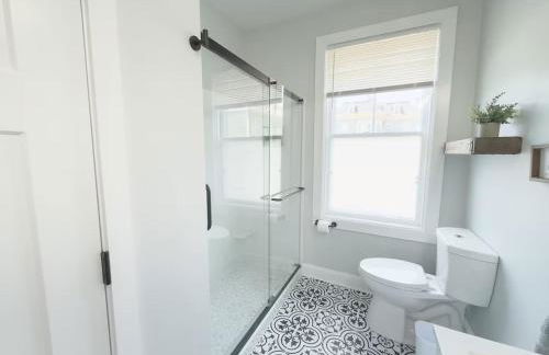 Jennifer's Stylish & Modern Broadway Getaway - Foto 24