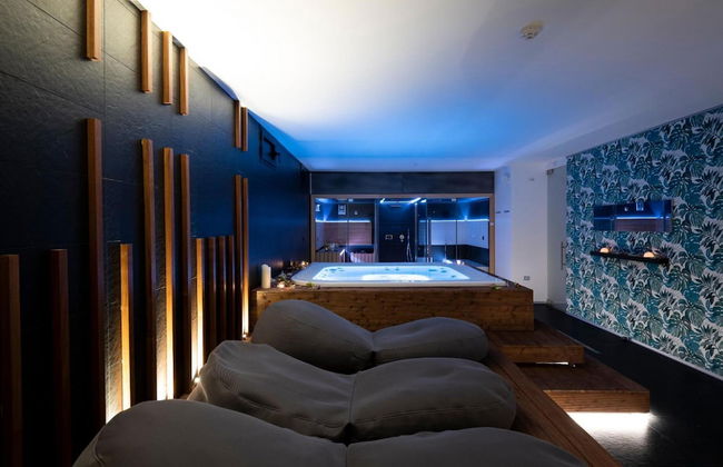 Alkamuri Posh Hotel Spa 110 Suite Superior - Photo 15