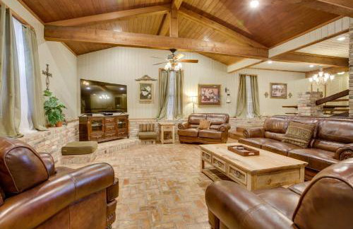 Dularge Grand Villa - Steps to Marina and Fishing! - Foto 5