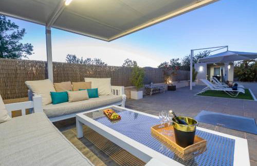 Villa in San Antonio Sleeps 10 - Foto 52