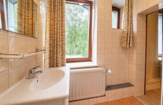 Former Hotel with Swimming Pool, Hot Tub, Sauna for Family Groups - Foto 14