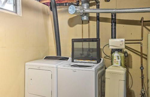 Modern Boho Gem Yard and 10 Mi to Baxter Arena - Foto 26