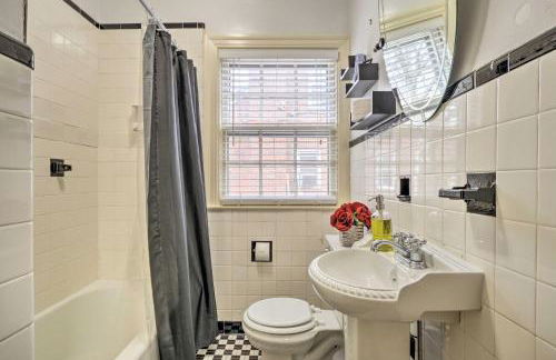 Chic and Cozy Greensboro Home, 2 Mi to Dtwn! - Foto 17