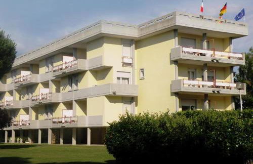 Residence with swimming pool in Luni Mare - Foto 1