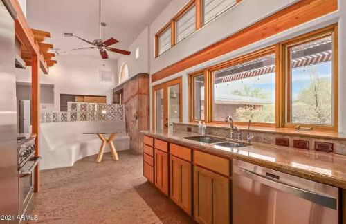 Adventure and Serenity in Litchfield Park Sleeps 8 - Foto 11