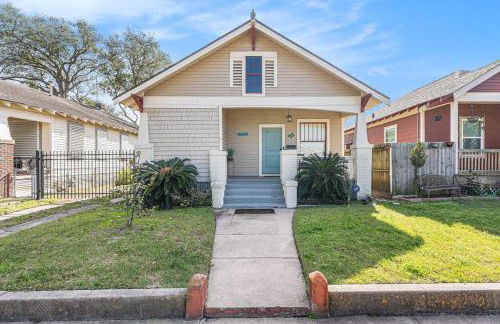 Beachy Bungalow! 2BD, King Bed - Foto 20