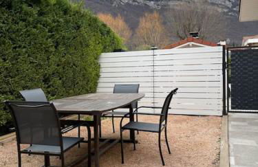 GRENOBLE SUD VARCES Suite privatisée au pied des Montagnes - Foto 46