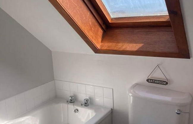 Immaculate 5 Bedroom House Outside Stornoway - Photo 24