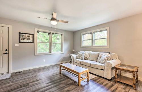 Near Hiking and Wineries! Newland Retreat with Creek - Foto 4