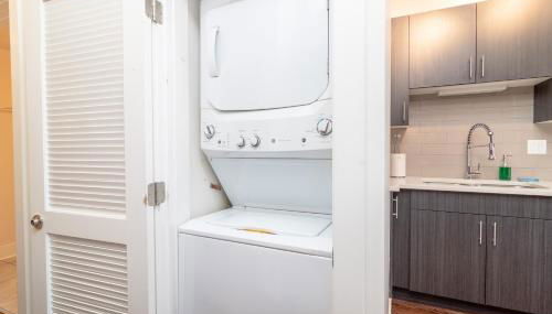 Modern 3BR 420-OK Near McCormick & Soldier Field 2001 S State St - 2D - Foto 5