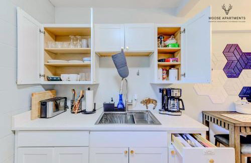 The Moose #8 - Modern Luxe Loft with King Bed & Free Parking & Wifi - Foto 15