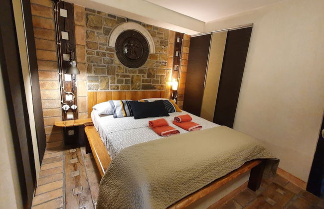 Monfort Apartments - Photo 7