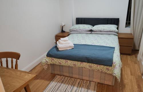 Two bedroom apartment in Queensway, London W2, - Foto 8