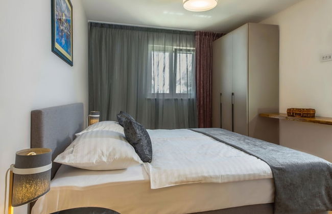 Villa with Swimming Pool, Outdoor Kitchen, Sauna, Hot Tub, Play Area, Sea View - Foto 10