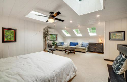 Sawyer Retreat with Fire Pit Less Than 2 Mi to Beaches! - Foto 16