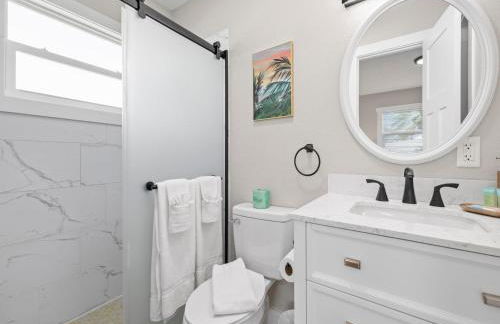 Salty Sunrise by Distinctive Beach Rentals - Foto 43