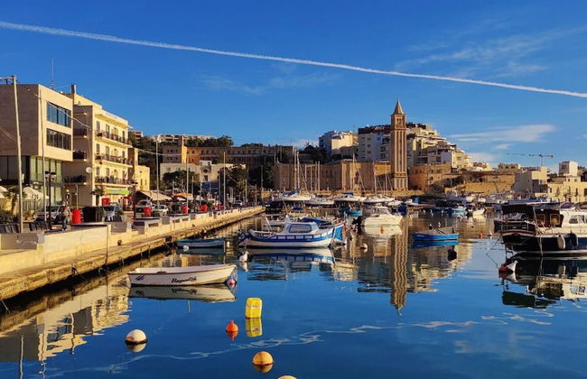 Peaceful Haven With Stunning Views Close to sea - Foto 40