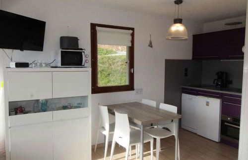 Appartement rénové 2 pièces, 4 couchages, au pied des pistes à Auris - FR-1-297-344 - Foto 2