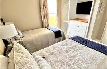 Beachfront Retreat- "The Getaway" - Foto 12