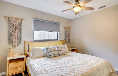 Dtwn Palm Harbor Condo Walk to Water! - Foto 14