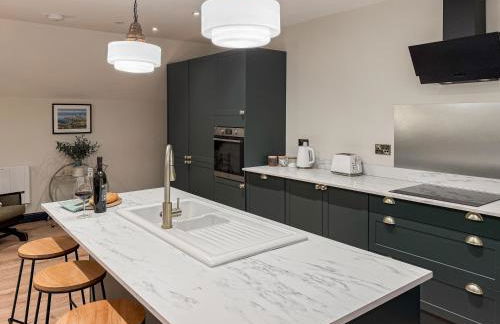 Converted Welsh Sunday School with Sea View & Garden on Anglesey - Dog Friendly - Photo 31