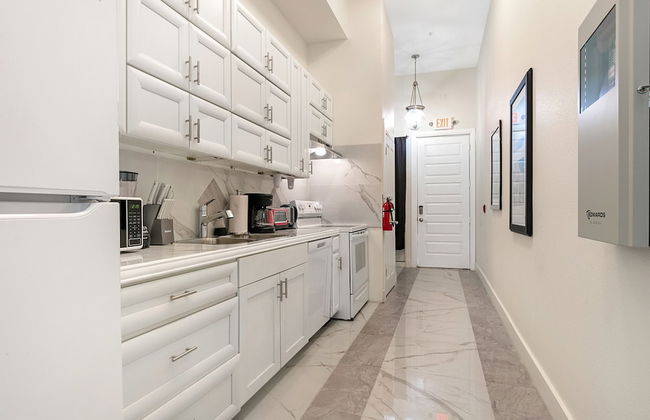 Stunning Condos Near French Quarter - Foto 37